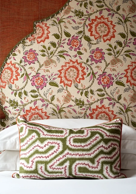 Moorish Maze (on cushion)
