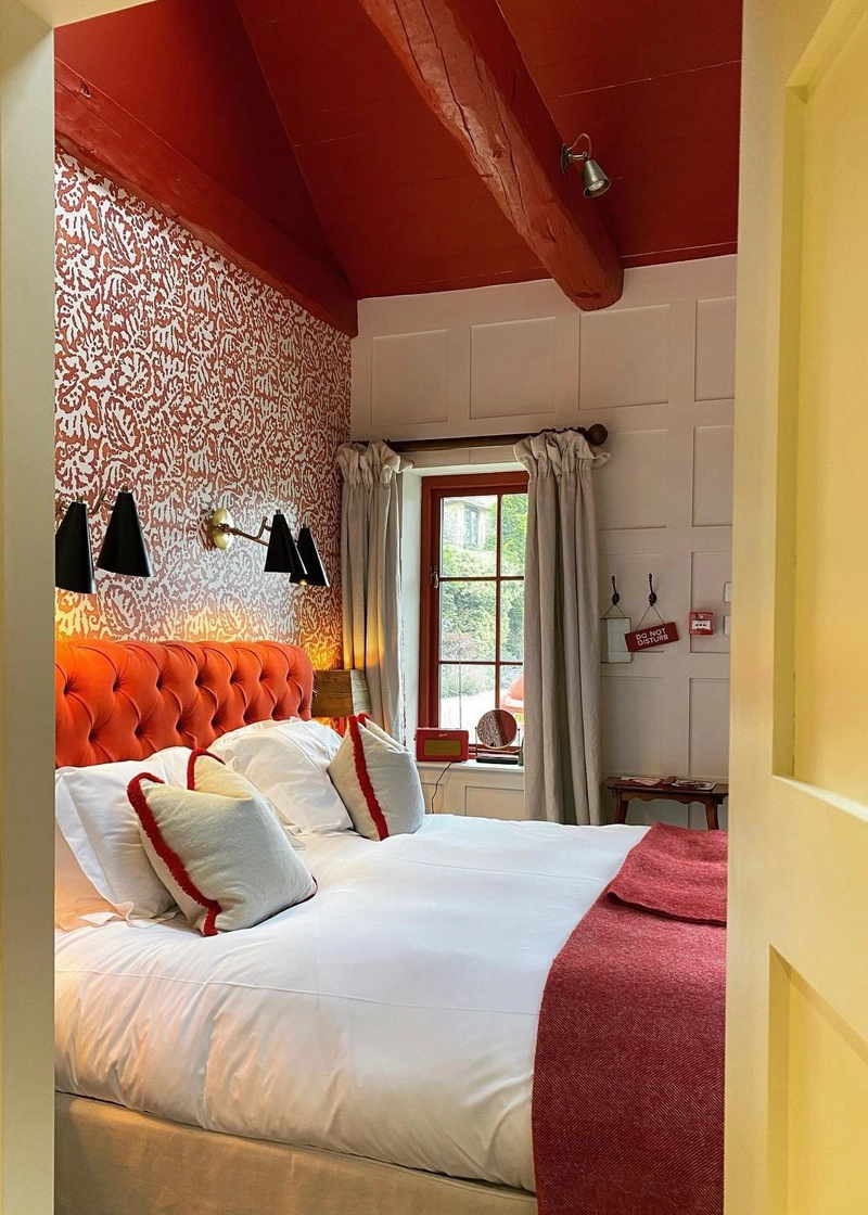 Majolica bedroom – @nickybonnerinteriors