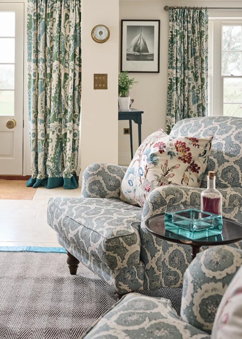 Serendip Sofa – @sarahfortescuedesign